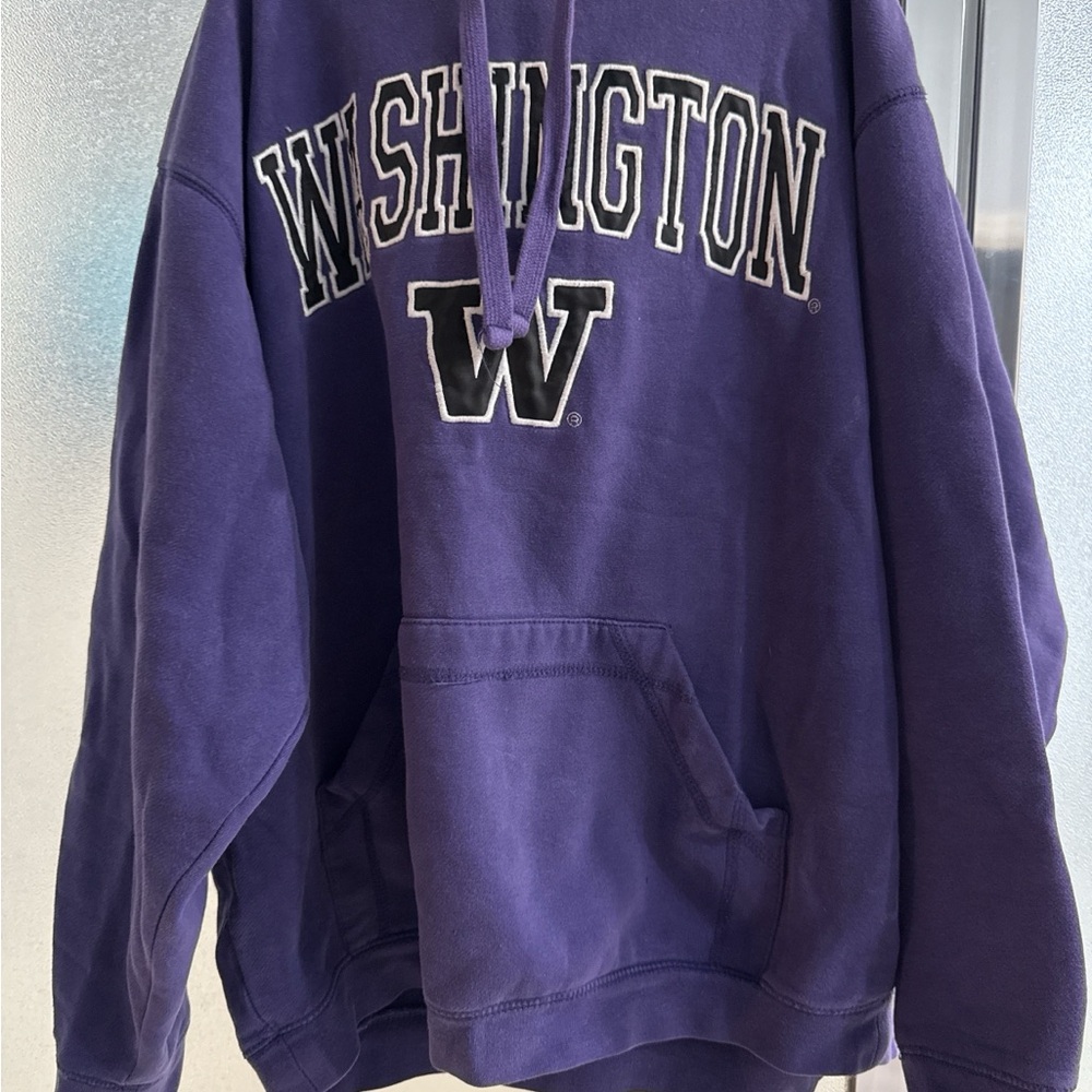 University of Washington Purple Hoodie – Huskies Pullover Sweatshirt